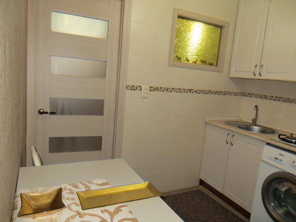 Apartment Lux Near Most-City นิปโปร ภายนอก รูปภาพ
